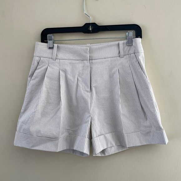 y2k White pleated office siren pinstripe shorts - Picture 1 of 3